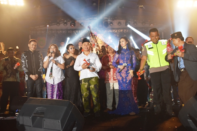 Malam Pergantian Tahun Meriah