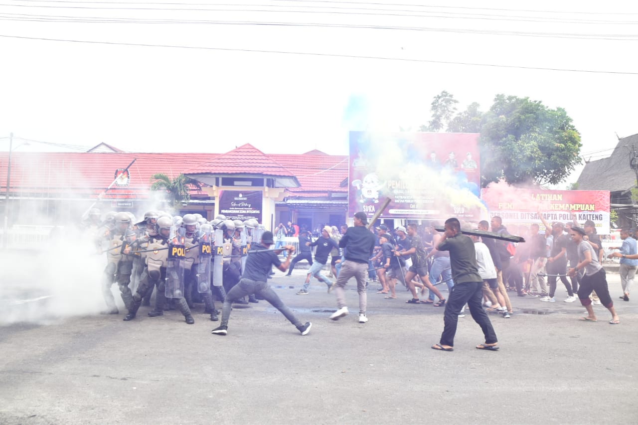 Sahli Gubernur Bidang KSDM Suhaemi Hadiri Simulasi Peningkatan Kemampuan Personel Polda Kalteng