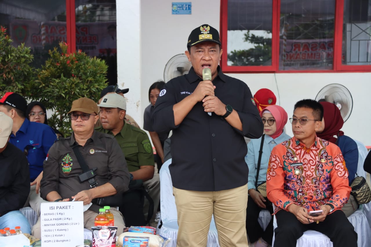 Kendalikan Inflasi dan Dampak Banjir, Pemprov Kalteng Gelar Pasar Penyeimbang di Kabupaten Murung Raya, Hingga Salurkan Bantuan Jalur Sungai