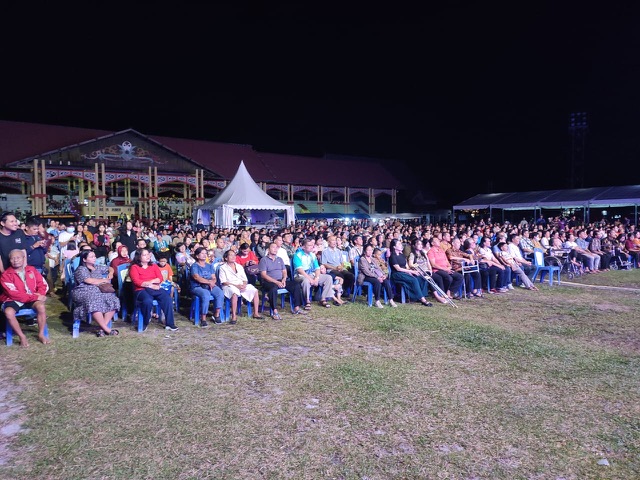 Sahli Gubernur Yuas Elko Secara Resmi Tutup Festival Persahabatan Kalimantan Tengah