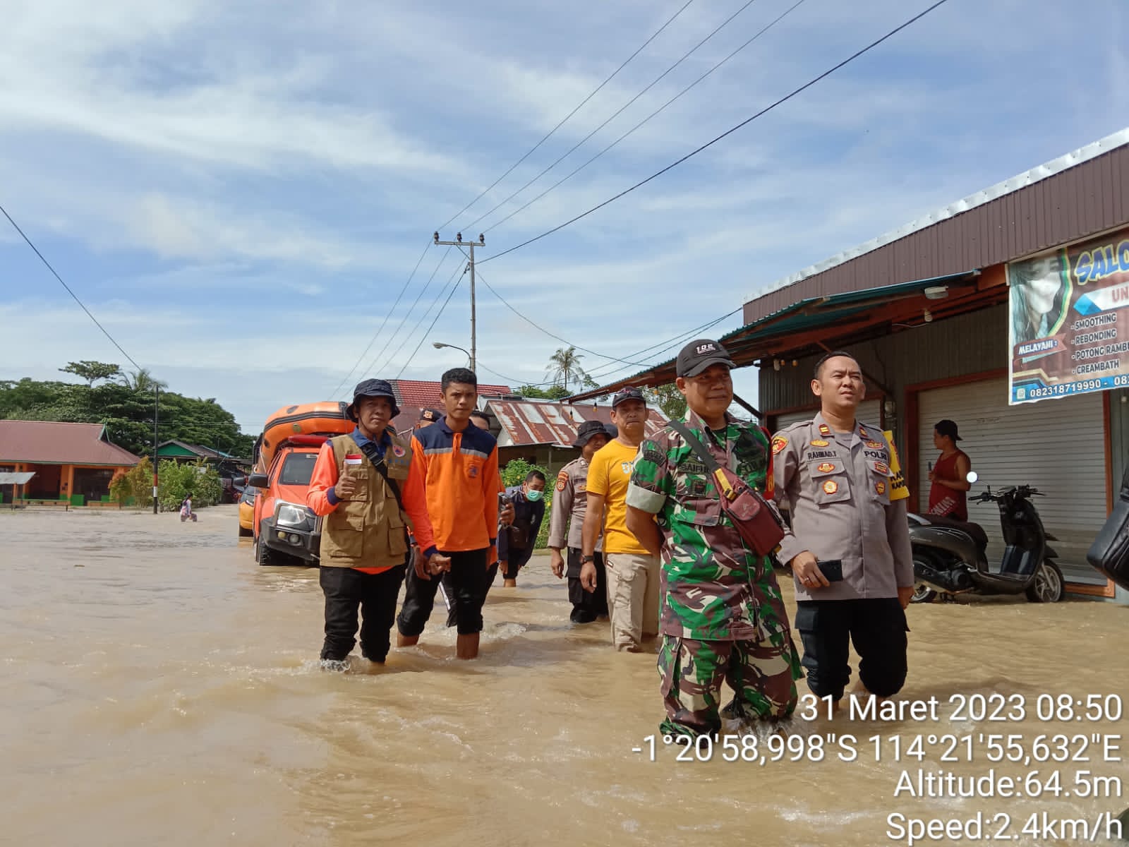 Banjir di Kabupaten Kapuas 13.192 jiwa Terdampak, Pemprov dan Tim Gabungan Dirikan Posko dan Dapur Umum