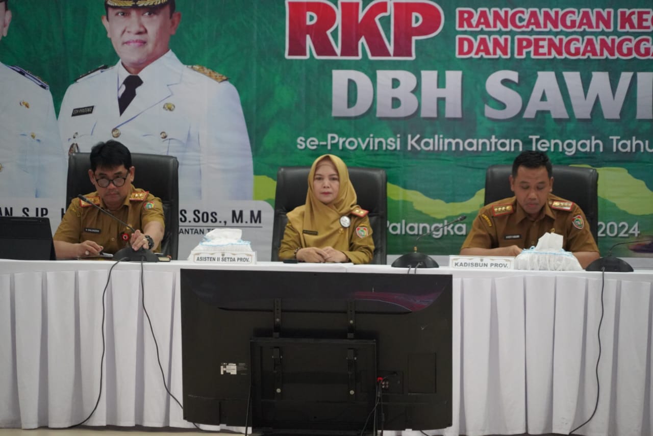 Asisten Ekbang Sri Widanarni Pimpin Pembahasan RKP DBH Sawit Se-Kalteng