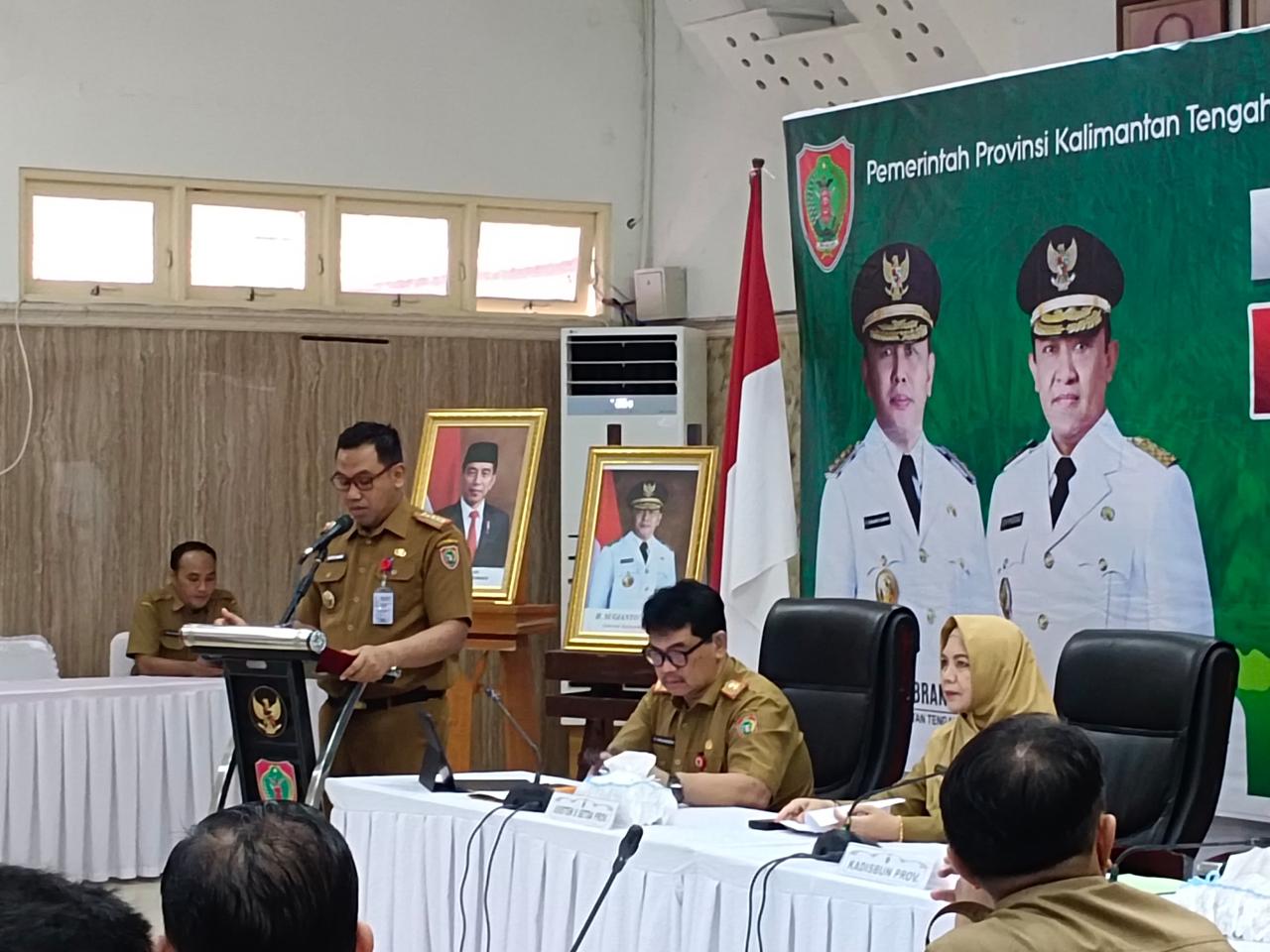 Asisten Ekbang Sri Widanarni Pimpin Pembahasan RKP DBH Sawit Se-Kalteng