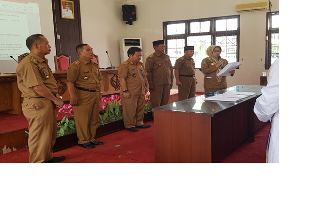 Kadis TPHP Lantik Pejabat Fungsional Tertentu Periode Kedua Lingkup Dinas TPHP Prov. Kalteng