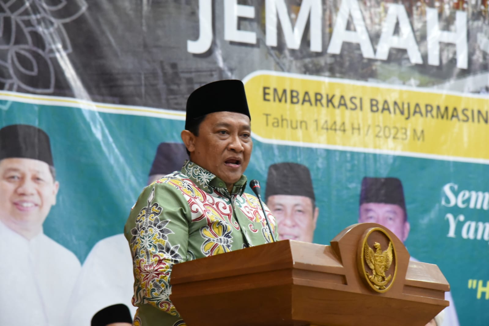 Wagub Edy Pratowo Lepas Jamaah Haji Kalteng Kloter 3 Embarkasi Banjarmasin Tahun 1444 H/2023 M