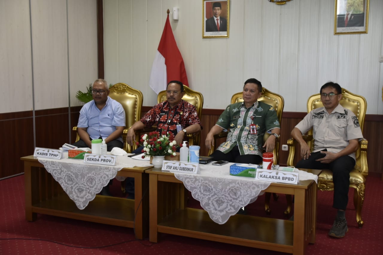 Sekretaris Daerah Prov. Kalteng Nuryakin Hadiri Rakor Persiapan dan Mitigasi Penyakit Mulut dan Kuku (PMK) terkait Iduladha secara Virtual