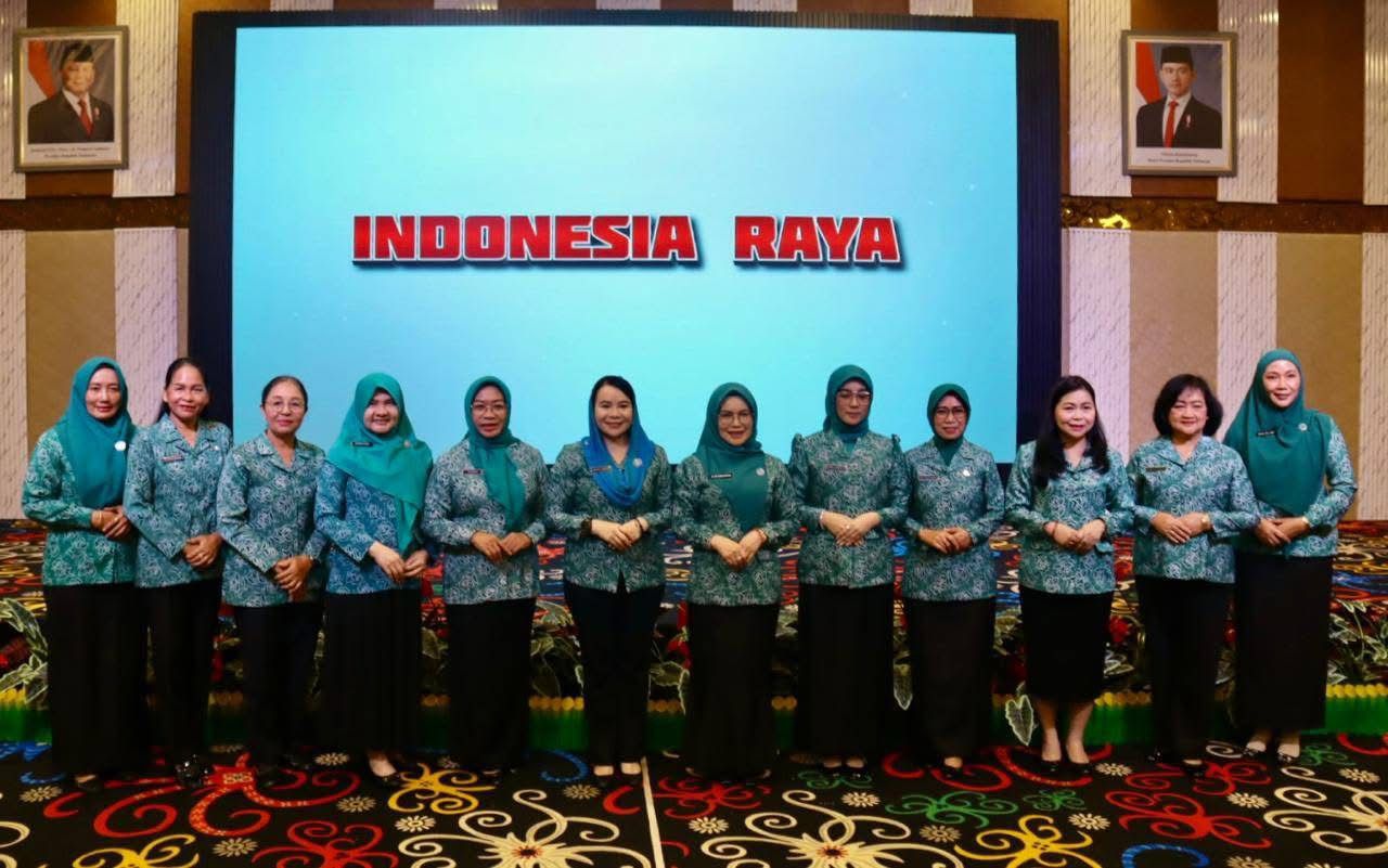 Bupati Seruyan Beserta Ketua TP-PKK Kabupaten Seruyan Hadiri Kegiatan Penilaian Kinerja Kabupaten/Kota