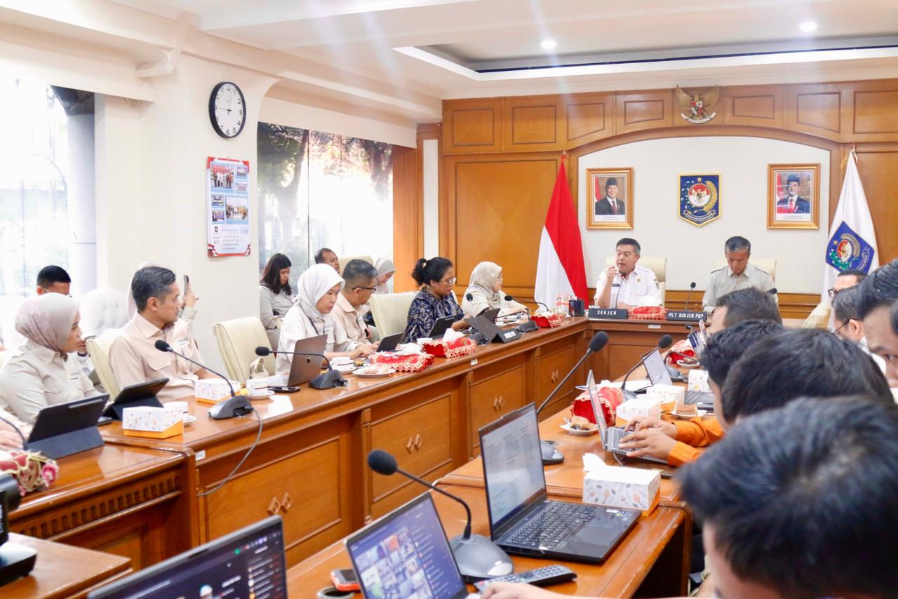 Sekjen Kemendagri Minta 174 Pemda Segera Sempurnakan Data Calon Penerima BSPS