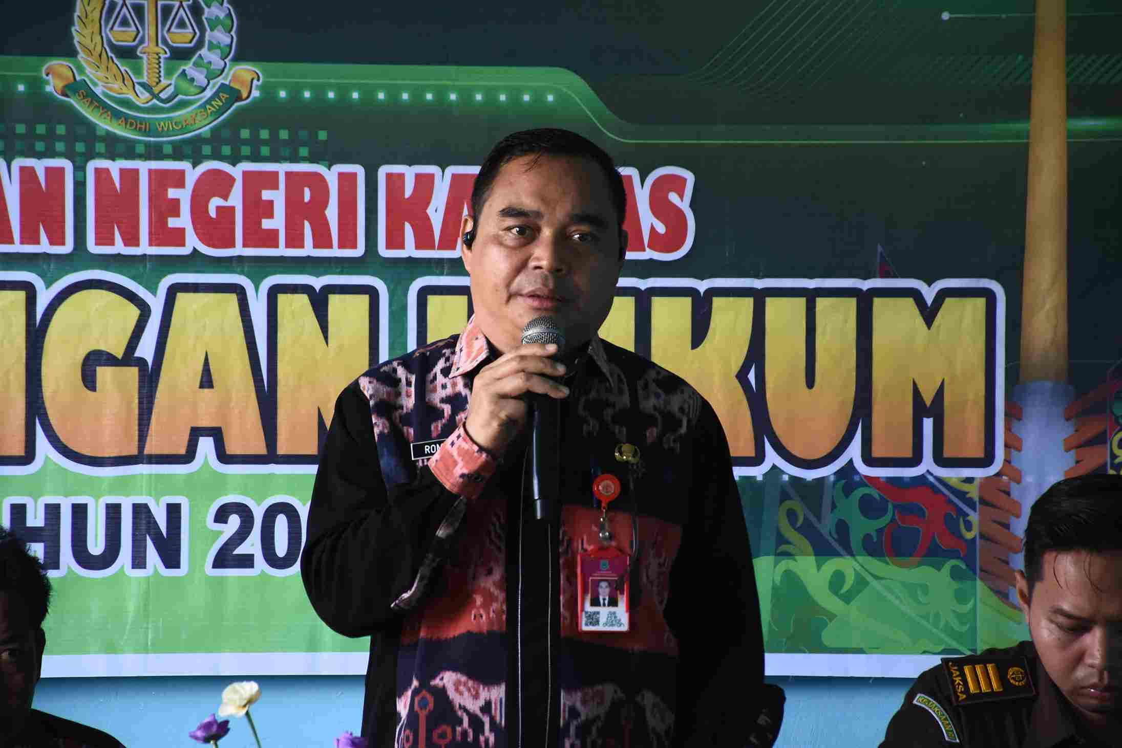 Asisten I Buka Kegiatan Pendampingan dan Penerangan Hukum Kejari Kapuas