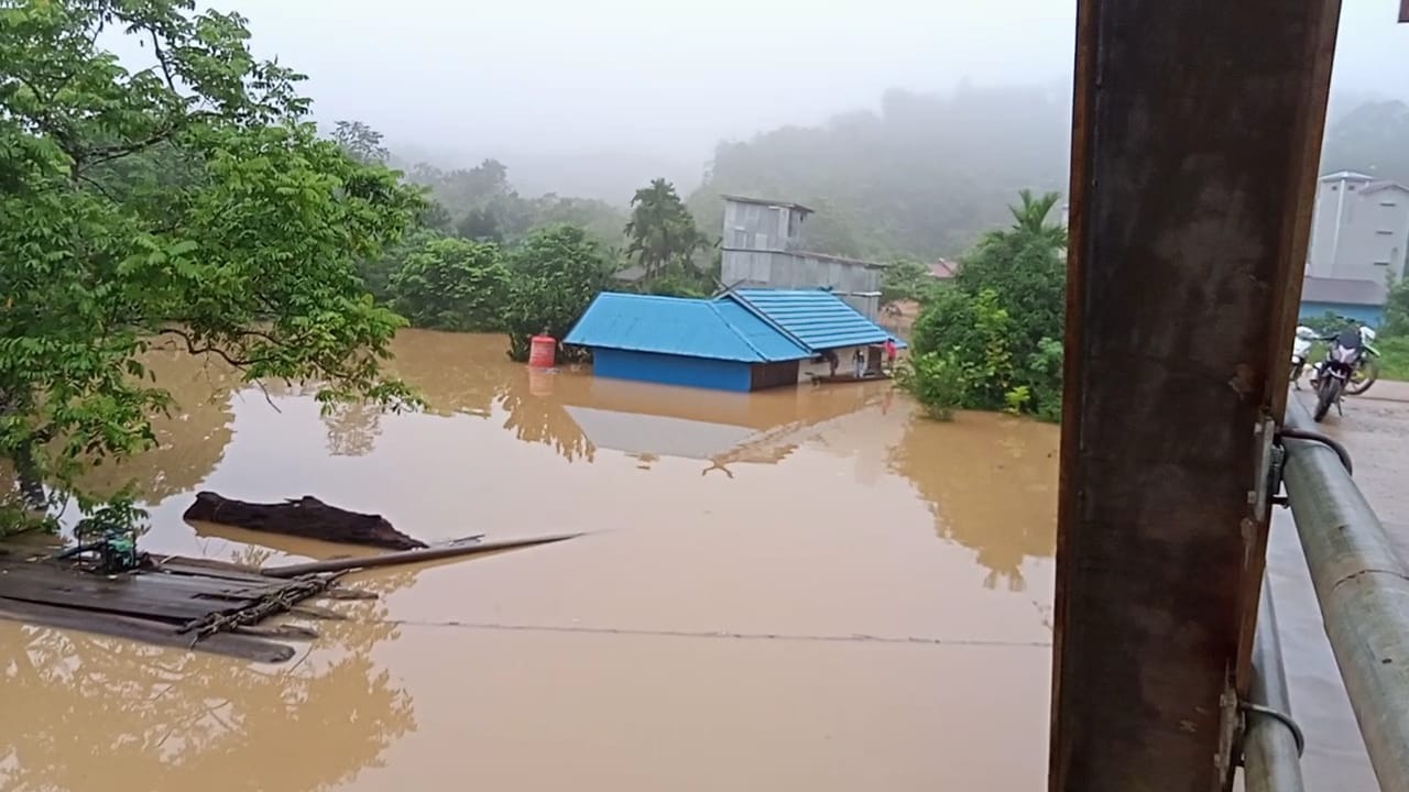 Sinergitas Pemprov Dengan Pemerintah Kabupaten Dalam Penanganan Dampak Banjir