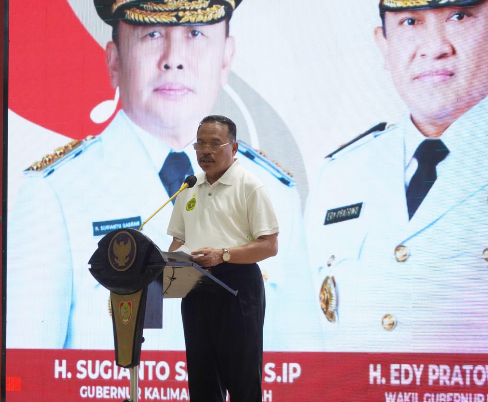 Sekda Nuryakin Lepas Kontingen PESPARAWI KORPRI ke IV Tingkat Prov. Kalteng Tahun 2023