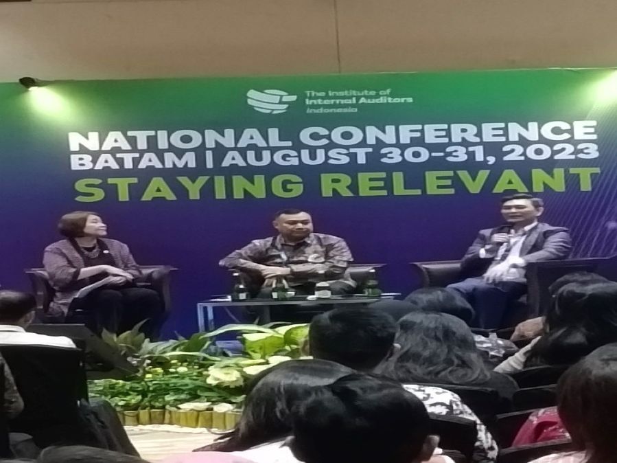 Inspektur Daerah Prov. Kalteng Hadiri Konferensi Nasional Institute Internal Audit Indonesia di Batam