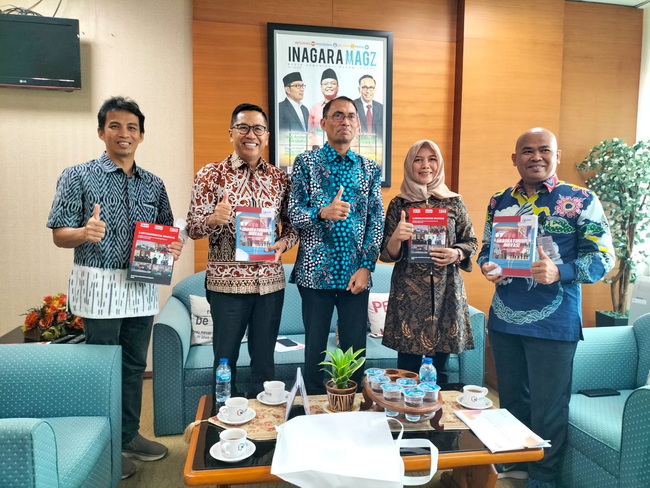 Asisten Perekonomian dan Pembangunan bersama Kepala Bappedalitbang Kunjungi Laboratorium Inovasi LAN RI