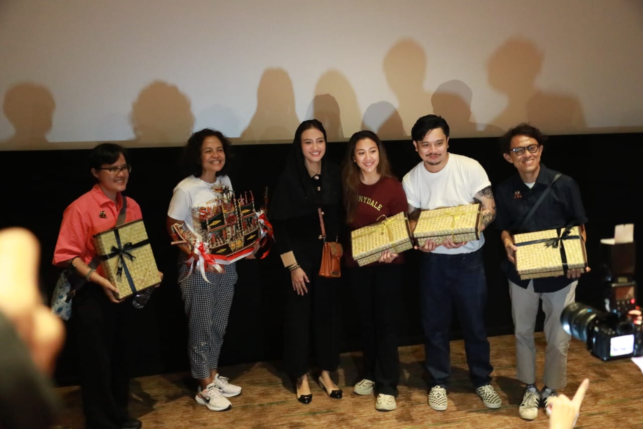 Ketua TP-PKK Ivo Sugianto Sabran Berikan Dukungan Pengenalan dan Promosi Kebudayaan serta Pariwisata Kalteng Melalui Film Petualangan Sherina 2 
