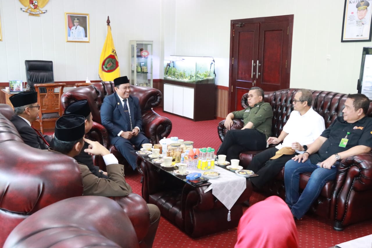 Wamen LHK Bersama Wagub Kalteng Bahas Upaya Lanjutan Penanganan Karhutla