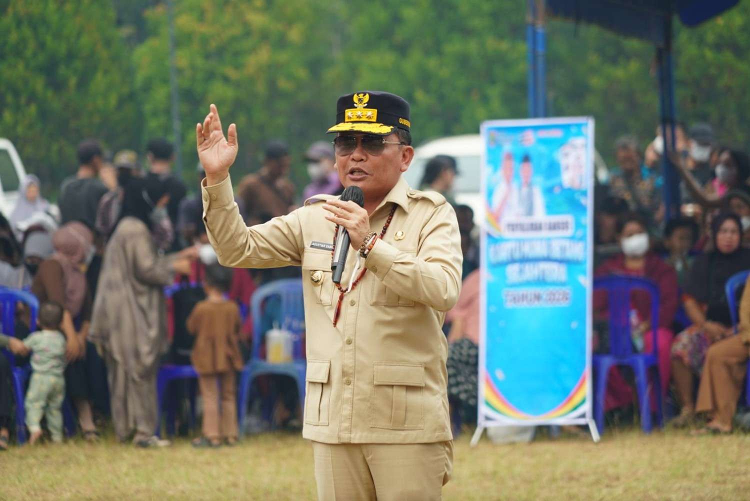 Tangani Dampak Karhutla, Gubernur Agustiar Sabran Salurkan Bantuan Pangan, KHBS, dan Air Bersih untuk Warga Katingan