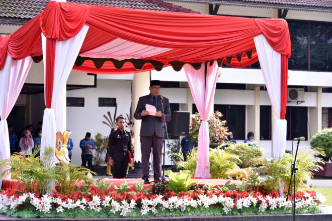 Pj. Bupati Kobar Pimpin Upacara Peringatan Hari Sumpah Pemuda ke-94 
