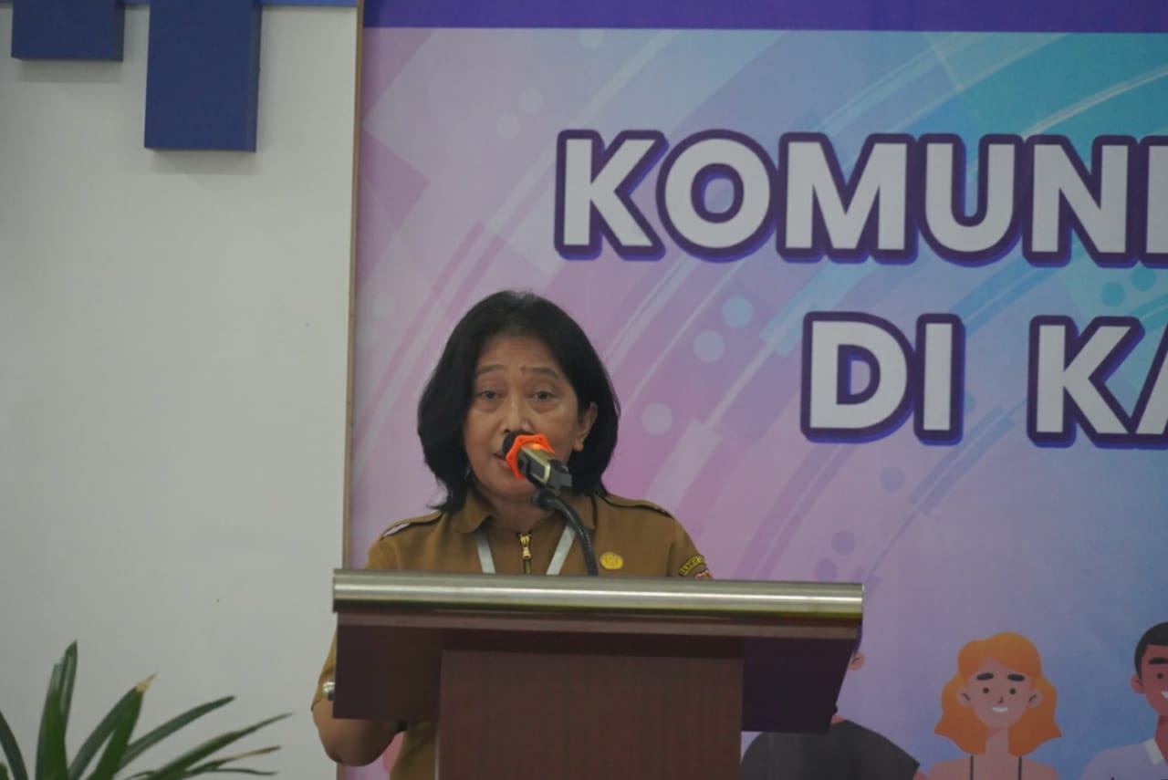 Buka Sosialisasi KIM, Herson B. Aden : Komunitas Informasi Masyarakat Dibutuhkan dalam Penyampaian Informasi Positif Bagi Masyarakat 