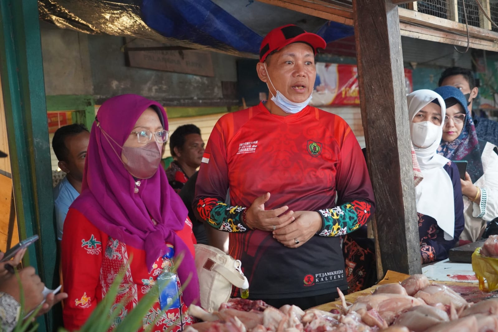 Jelang Nataru, Tim Satgas Pangan Bersama TPID Prov. Kalteng Kembali Pantau Harga Bahan Pokok dan LPG di Pasar Besar Palangka Raya