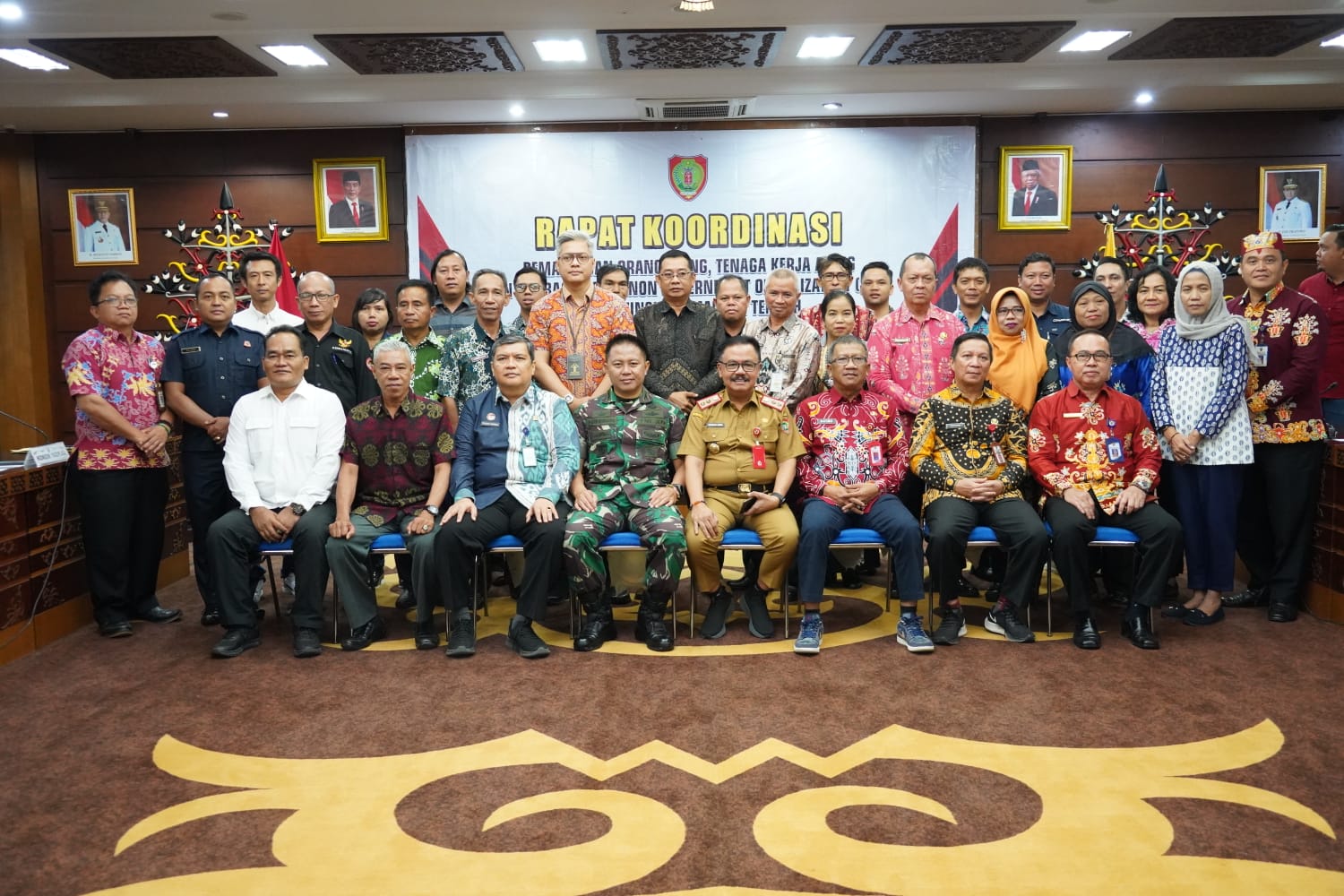 Sahli Gubernur Herson B. Aden Buka Rakor Pemantauan Orang Asing dan Lembaga Asing di Provinsi Kalteng