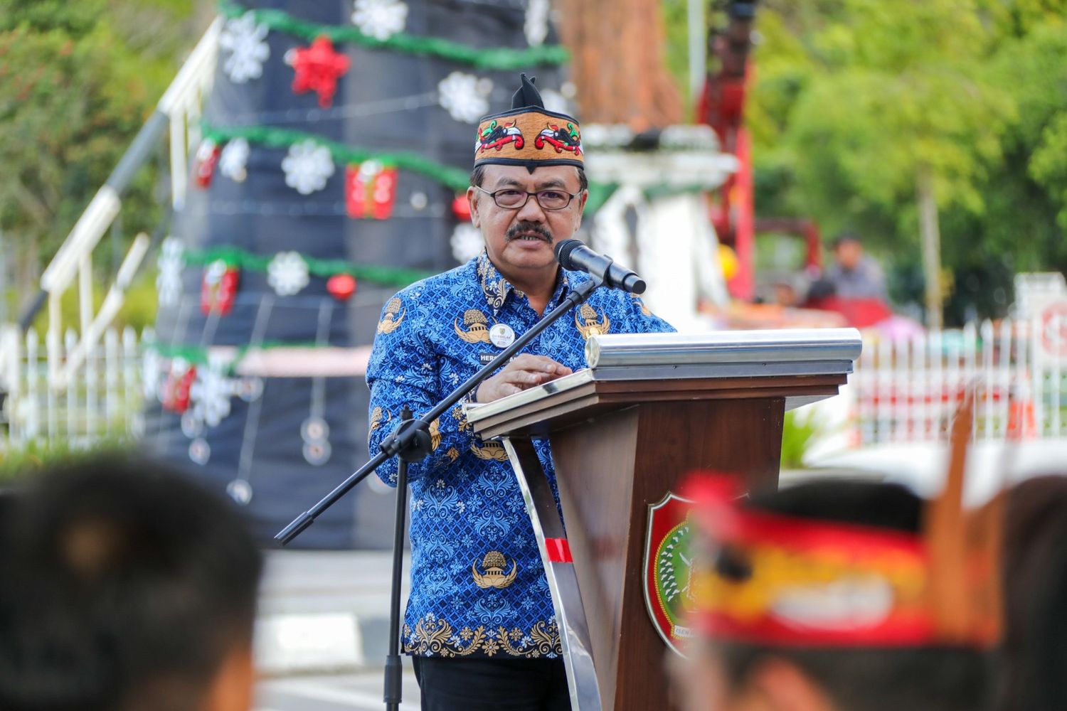Penyalaan Perdana Lampu Natal 2025 di Bundaran Besar, Pemprov Kalteng Ajak Maknai Terang sebagai Pengharapan   