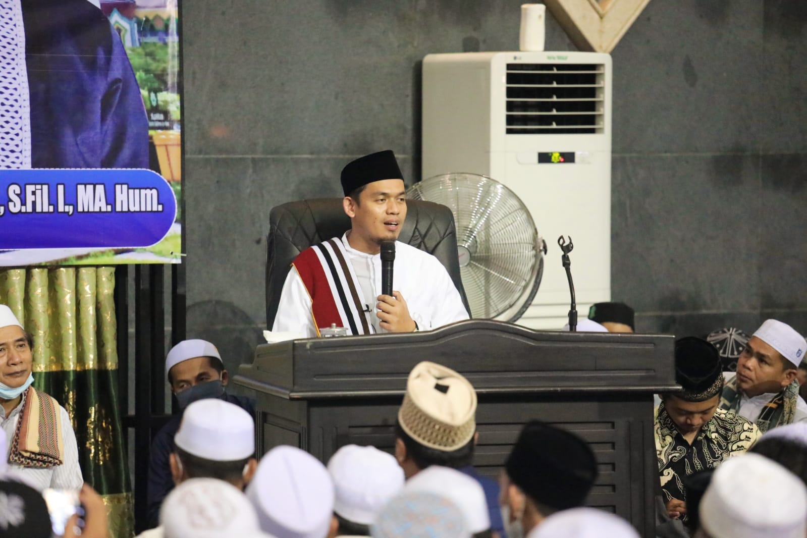 Antusiasme Masyarakat Hadiri Peringatan Isra Miraj Bersama Abuya H. Arrazy Hasyim, Lc.,