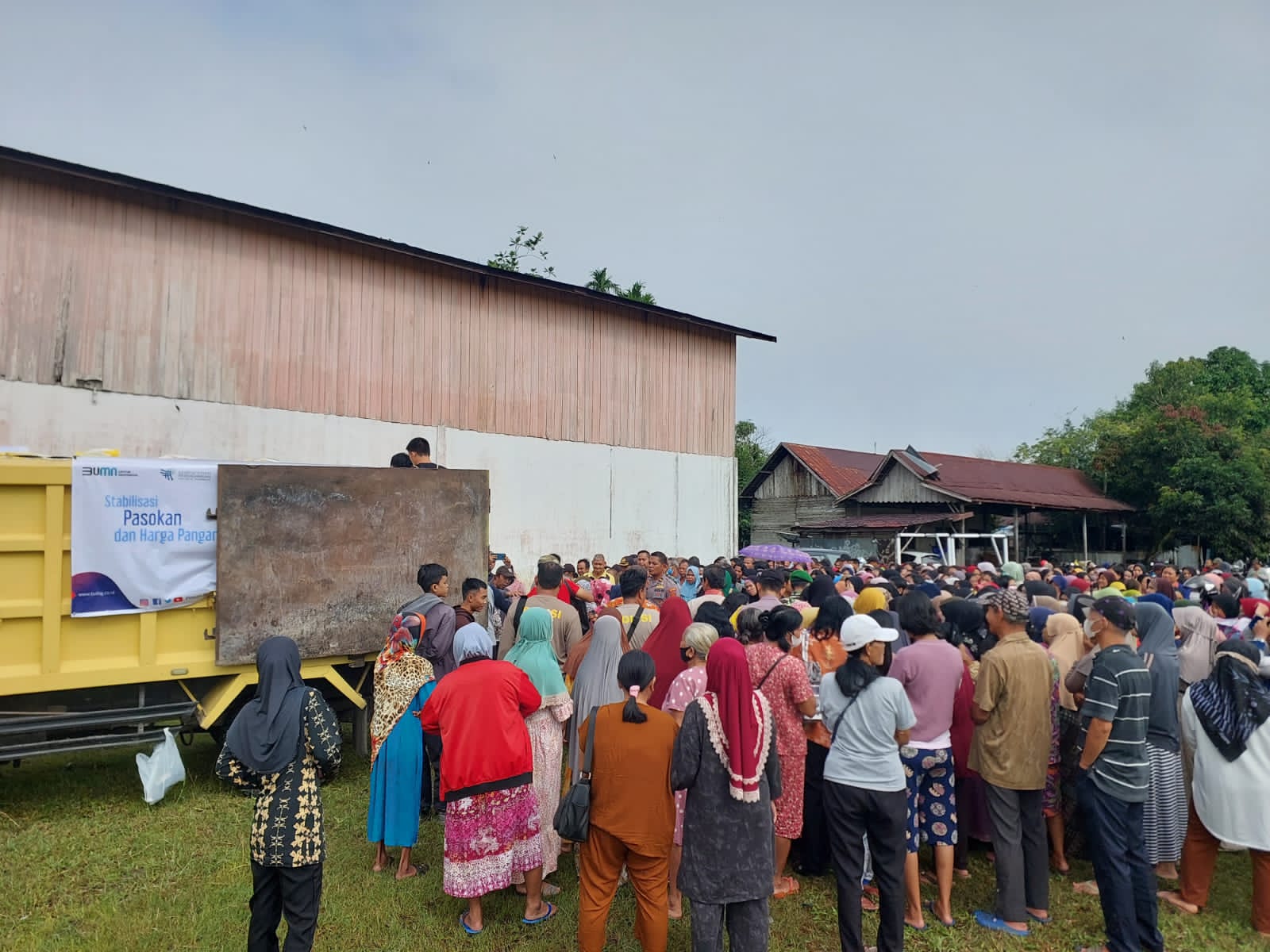 Kendalikan Inflasi di Katingan, Pemprov. Kalteng Gelar Operasi Pasar Stabilisasi Pasokan dan Harga Pangan Beras Medium