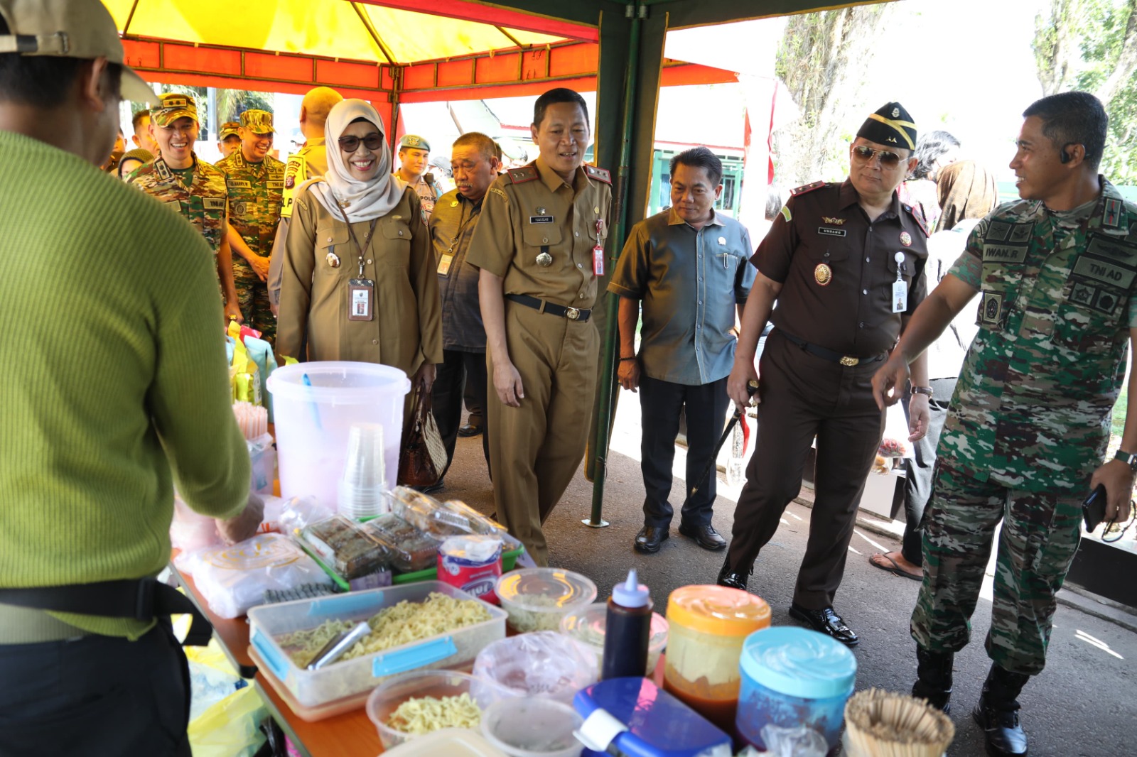 Pemprov Kalteng Apresiasi Bazar TNI Dalam Rangka Menyambut Idulfitri 1445 H