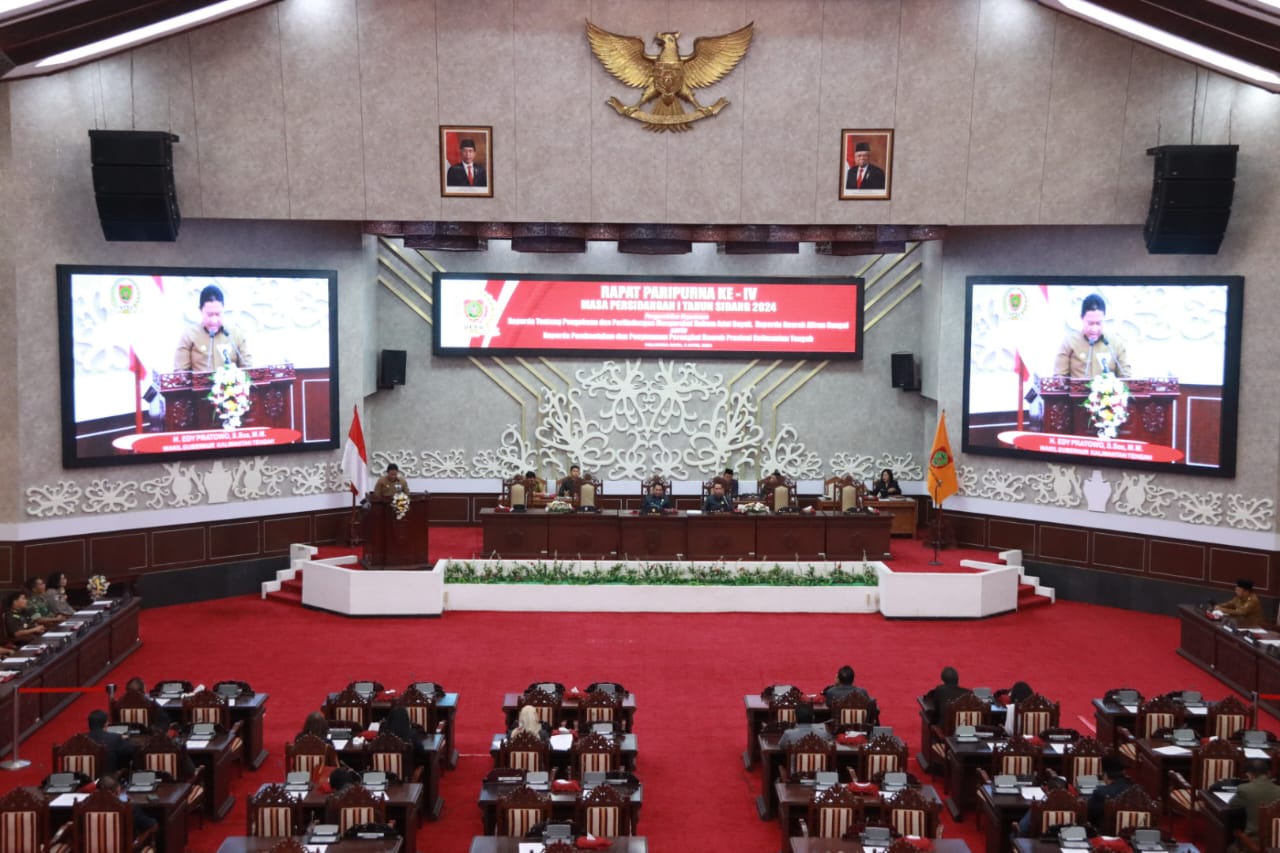 Wagub Edy Pratowo Sampaikan Pendapat Akhir/ Pidato Gubernur terhadap Tiga Raperda Provinsi Kalteng