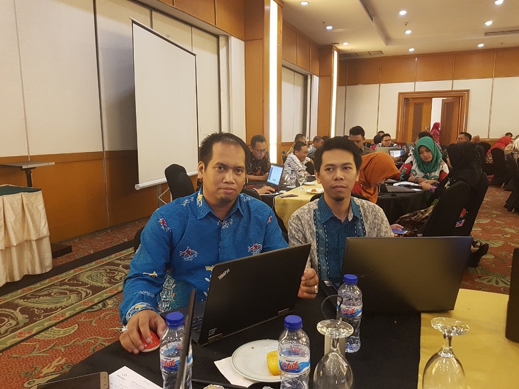 Admin Layanan Publik Kapuas Ikuti Bimtek SIPP dan SP4N-LAPOR