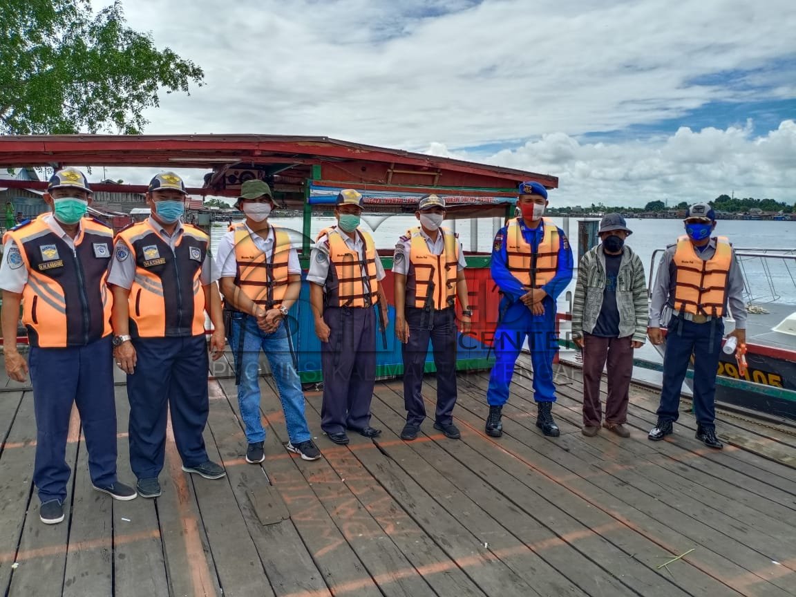 Persiapan PSBB, Dishub dan Polair Polres Kapuas Cek Kapal Fery