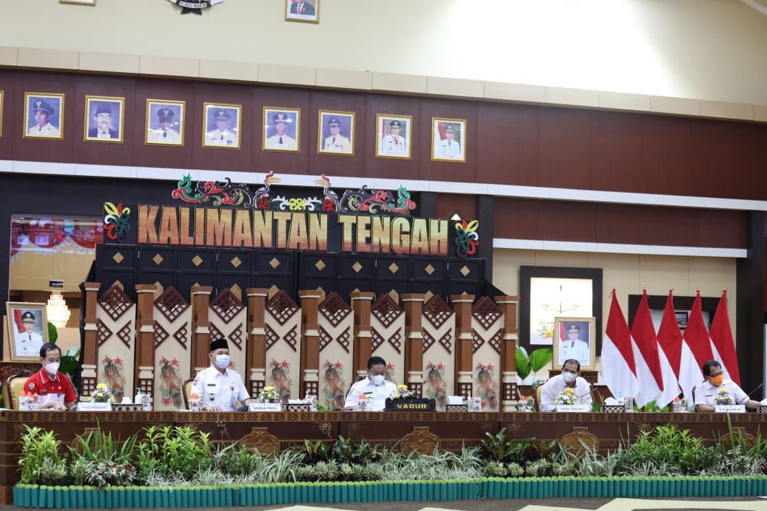 Wakil Gubernur H. Edy Pratowo Membuka Sosialisasi Pedoman Pembelajaran Tatap Muka Terbatas SMA/SMK/SLB Provinsi Kalteng Tahun Pelajaran 2021/2022