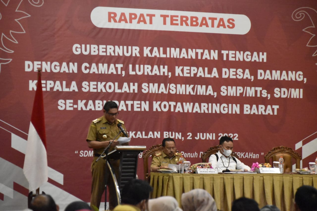 Gubernur Kalteng Serahkan Bantuan Akses Pendidikan Sarana/Prasarana Kalteng Berkah Sebesar 16.549.744.000 Kepada SMA, SMK, SLB Se-Kabupaten Kotawaringin Barat