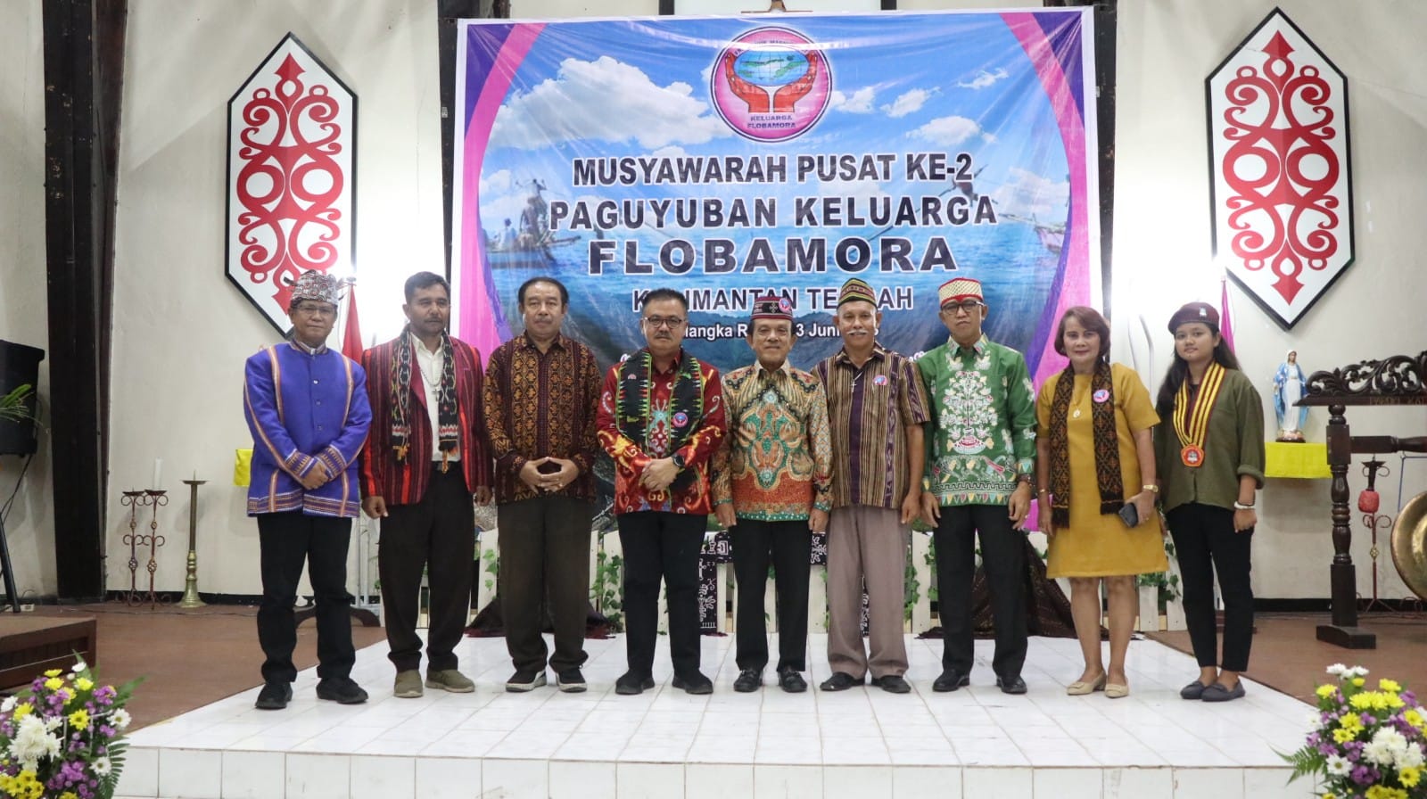 Sahli Gubernur Herson B. Aden Buka Musyawarah Pemilihan Pengurus Dewan dan Pengurus Pusat Paguyuban Keluarga Flobamora Periode 2023-2028