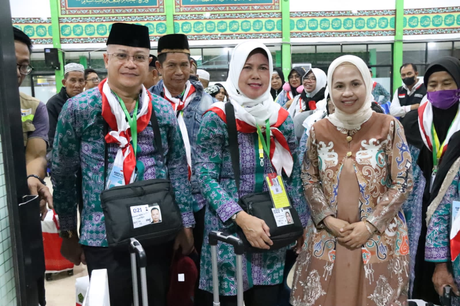 Setelah Lepas Keberangkatan Jemaah Haji Kalteng Kloter 3, Kini Kloter 4 Asal Kabupaten Barsel dan Kotim Resmi Dilepas Keberangkatannya