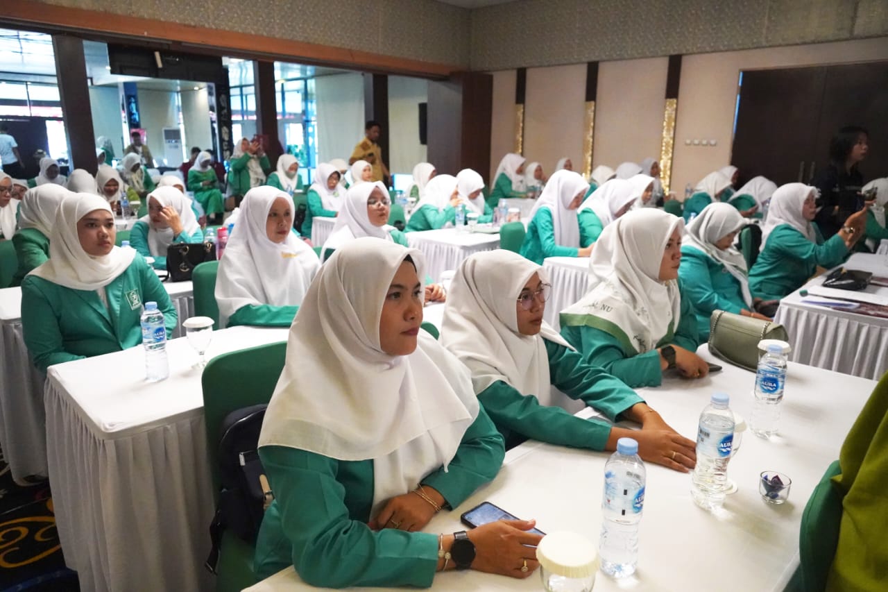 Sekda Nuryakin Buka Latihan Kader Dasar Fatayat NU Kalteng 2024
