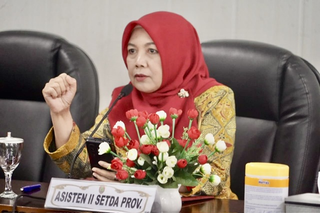 Asisten Ekbang Sri Widanarni Pimpin Rapat Pemantapan Harvesting BBI/ BBWI 2024 di Kalteng