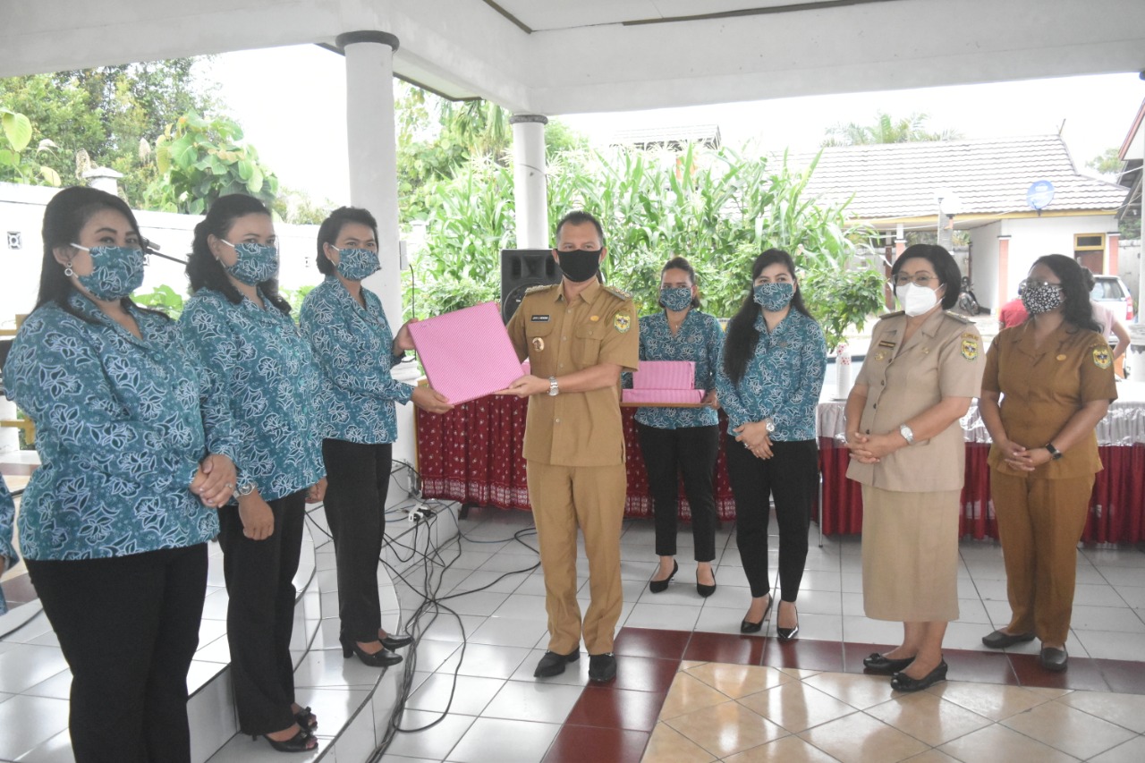 Pertemuan Rutin TP-PKK Gelar Lomba Paduan Suara Dan Lomba Bercerita