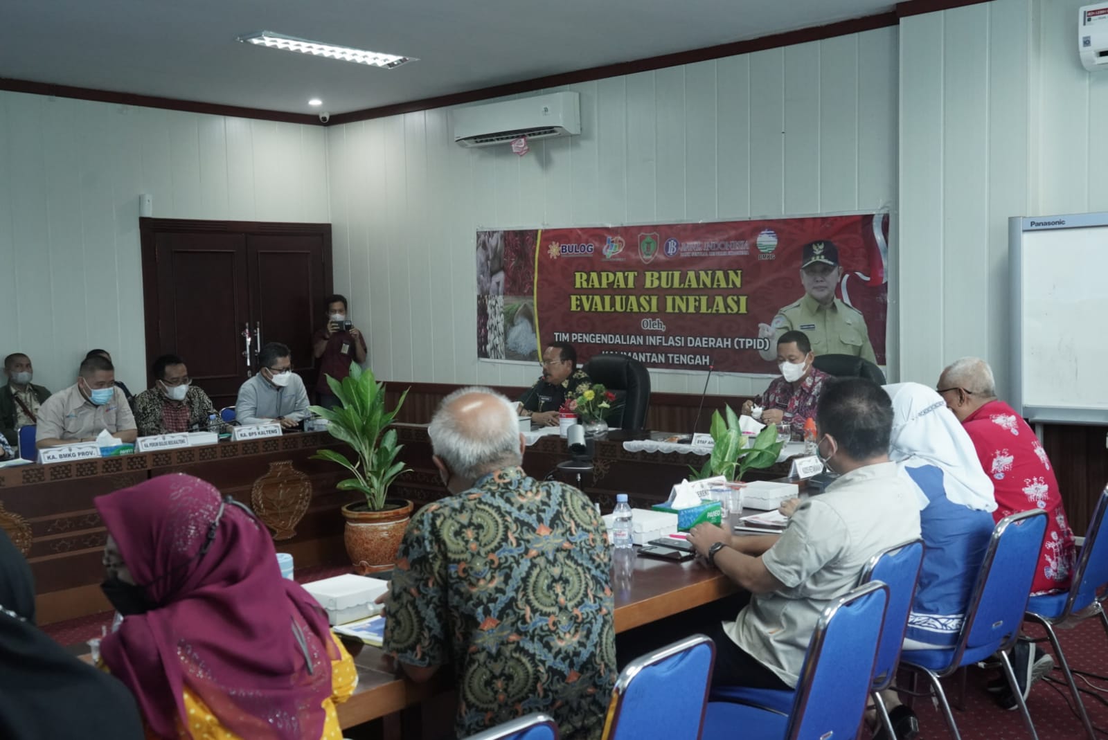 Sekda Nuryakin Pimpin Rapat TPID Evaluasi Inflasi Kalteng Bulan Agustus Tahun 2022