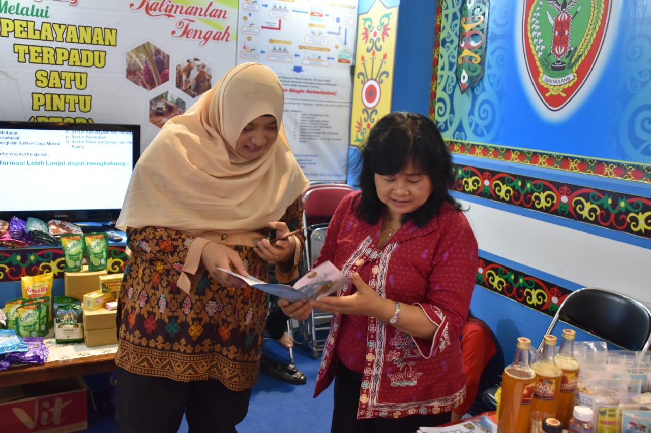 Dinas PTSP Prov. Kalteng Buka Layanan Perijinan Pada Event Kalteng Trade Expo