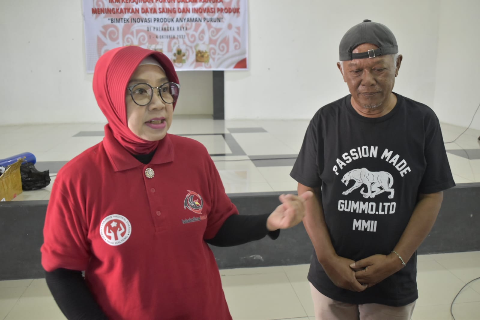 Lestarikan Kearifan Lokal, Disdagperin Kalteng Bersinergi Dengan Dekranasda Gelar Bimtek Inovasi Produk Anyaman Purun