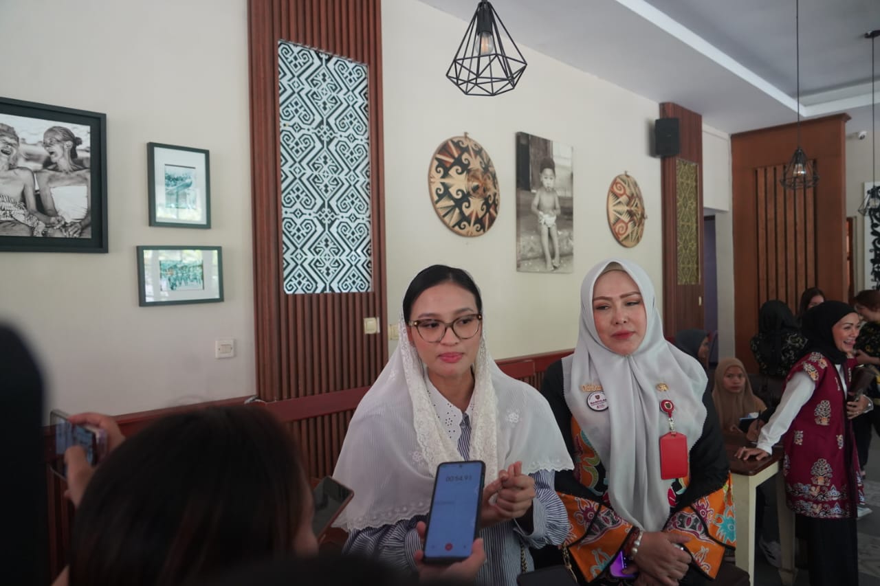 Ketua TP-PKK Prov. Kalteng, Ivo Sugianto Sabran Silaturahmi dengan Pemain dan Tim Film Petualangan Sherina 2