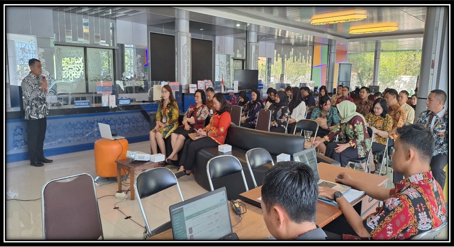 Kerjasama dengan Disdukcapil Kota Palangka Raya, DPMPTSP Prov. Kalteng Gelar Sosialisasi dan Aktivasi Identitas Kependudukan Digital