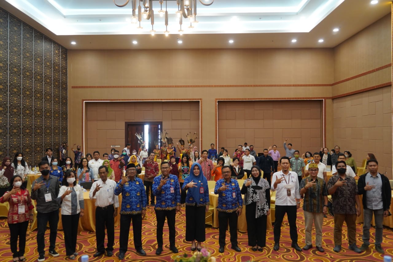 Buka Bimtek, Asisten Pemkesra Katma F. Dirun : Mari Bersinergi Membangkitkan Sektor Pariwisata dan Budaya serta Ekonomi Kreatif Dalam Rangka Pemulihan Ekonomi Pasca Pandemi