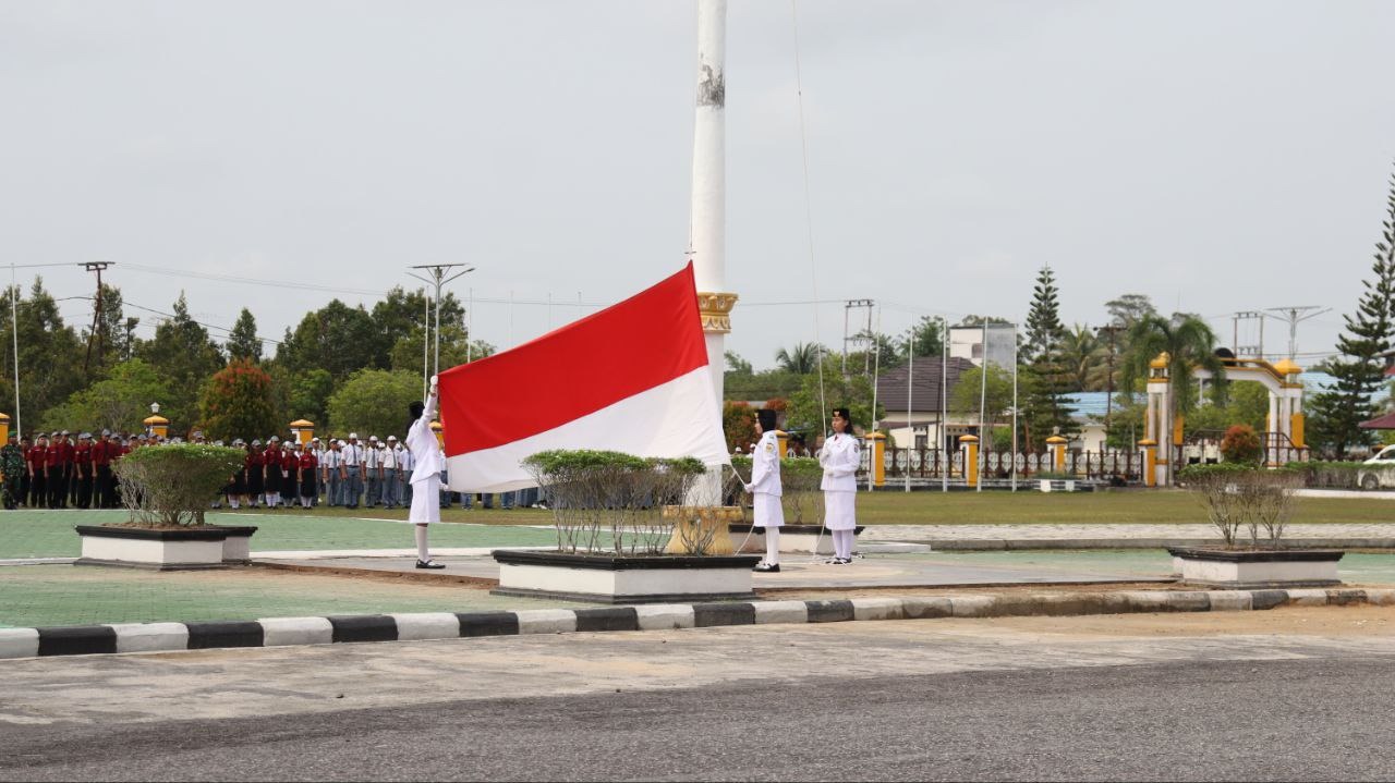 Pemkab Gumas Gelar Upacara Peringatan Hari Sumpah Pemuda Ke-95
