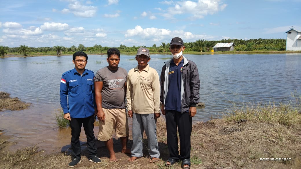 Upaya Pemulihan Ekonomi Masyarakat, Pemprov. Kalteng Berikan Bantuan Benur Udang Windu