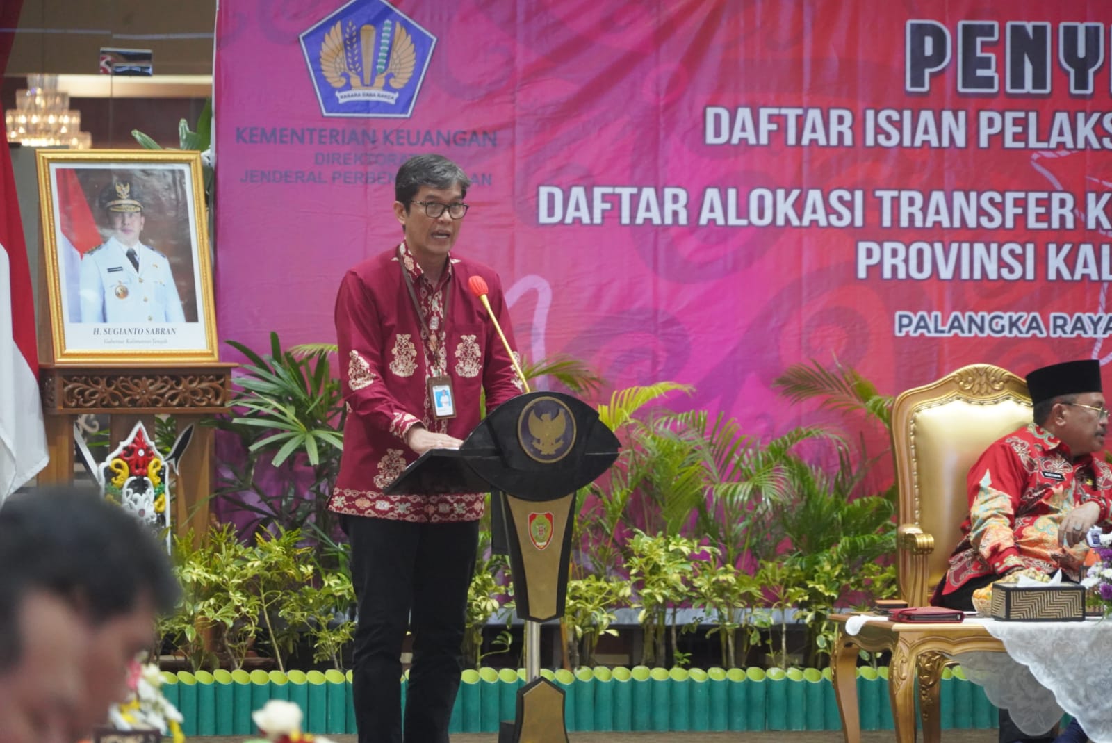 Gubernur Sugianto Sabran Serahkan DIPA dan Daftar Alokasi TKD untuk Kab/Kota, Instansi Vertikal dan Perangkat Daerah