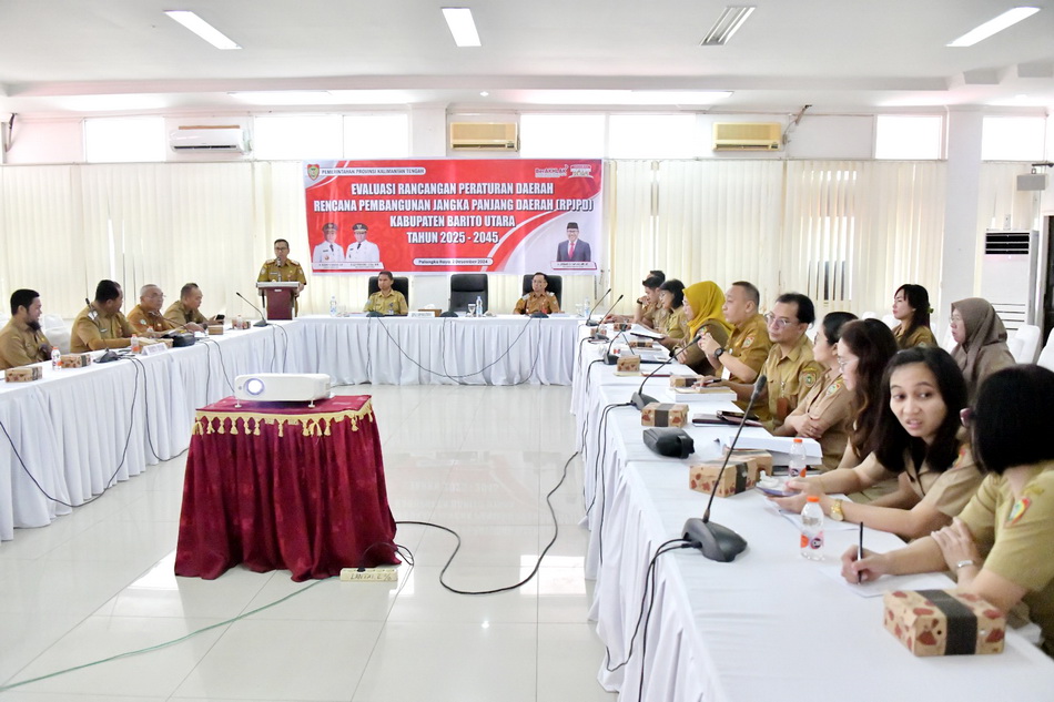 Kepala Bappedalitbang Buka Evaluasi RPJPD Kabupaten Barito Utara Tahun 2025-2045