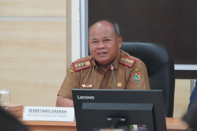 Plh. Asisten Pemkesra Maskur Hadiri Konferensi Pers Berita Resmi Statistik BPS Provinsi Kalteng M1 Desember 2024