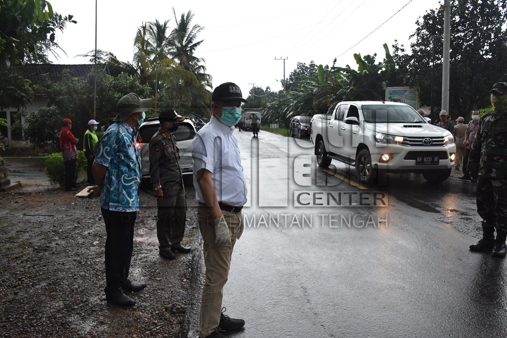 Bupati Tinjau Posko Tim Satgas Perbatasan